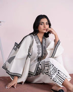 ARCANE THREADS WITH FREE PYRAMID HAND BAG